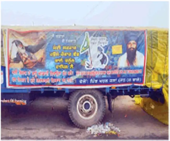 Images of Khalistan movement leader Bhindranwale on vehicles. 